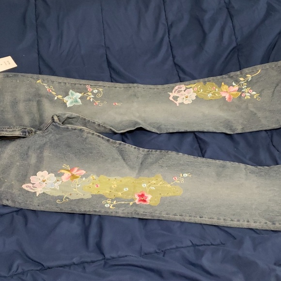 LANA ERICA JEANS - Picture 2 of 2